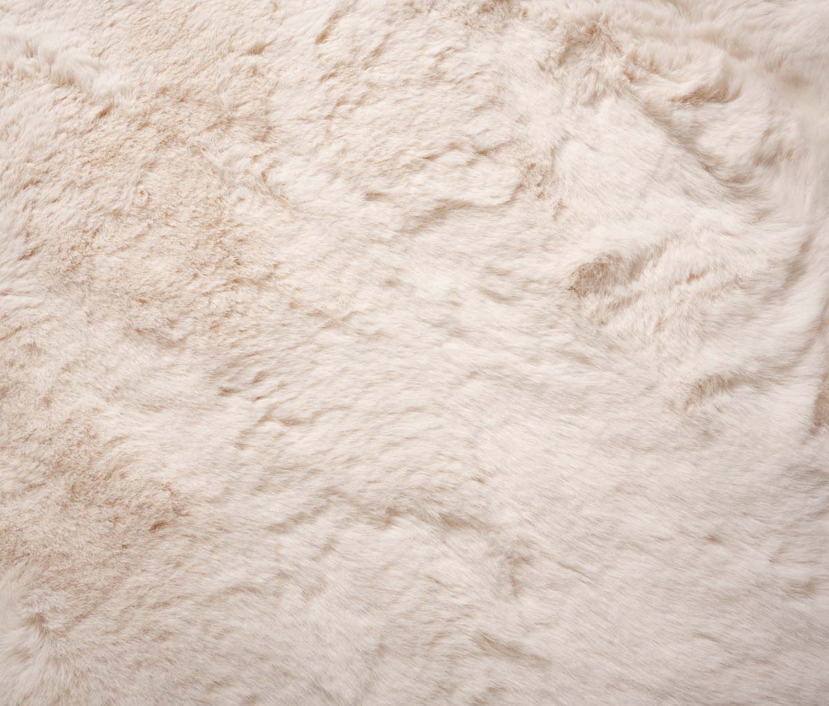 Flauschiger Teppich Oval - Comfy Plus - Creme Flauschiger Teppich Oval - Comfy Plus - Creme