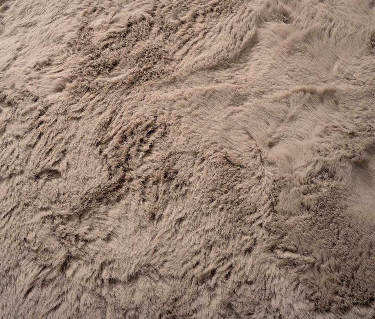 Flauschiger Teppich Oval - Comfy Plus - Taupe Flauschiger Teppich Oval - Comfy Plus - Taupe