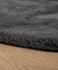 Teppich Rund Flauschig Hochflor - Comfy Plus - Dunkelgrau - close up zijkant, thumbnail Teppich Rund Flauschig Hochflor - Comfy Plus - Dunkelgrau - close up zijkant, thumbnail