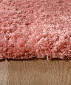 Teppich Oval Hochflor - Cozy Shaggy Rosa - close up zijkant, thumbnail