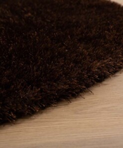 Teppich Oval Hochflor - Posh Velours Dunkelbraun - close up