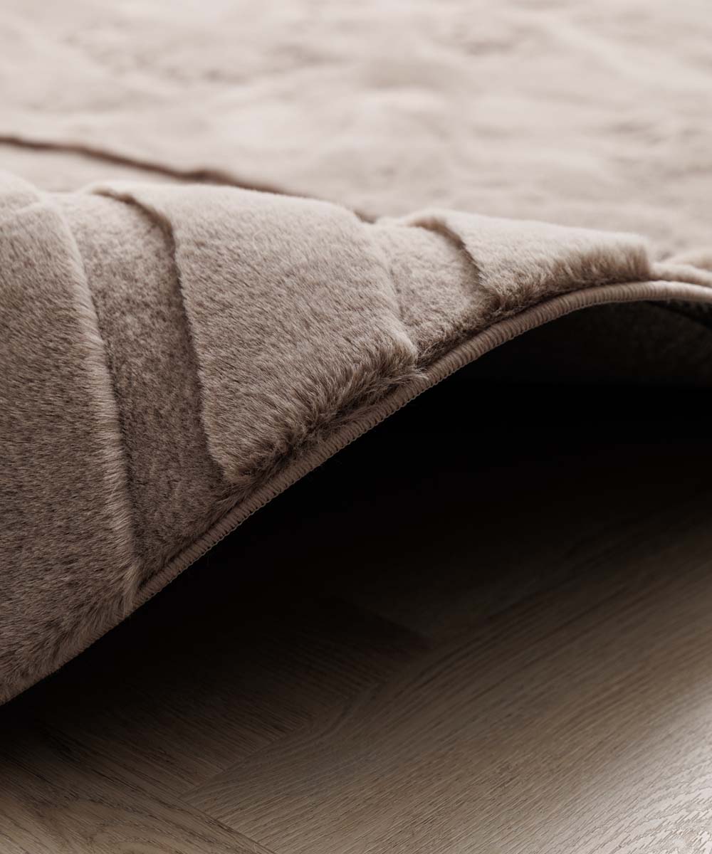 Runder Flauschiger Teppich - Carvy Taupe - close up Runder Flauschiger Teppich - Carvy Taupe - close up