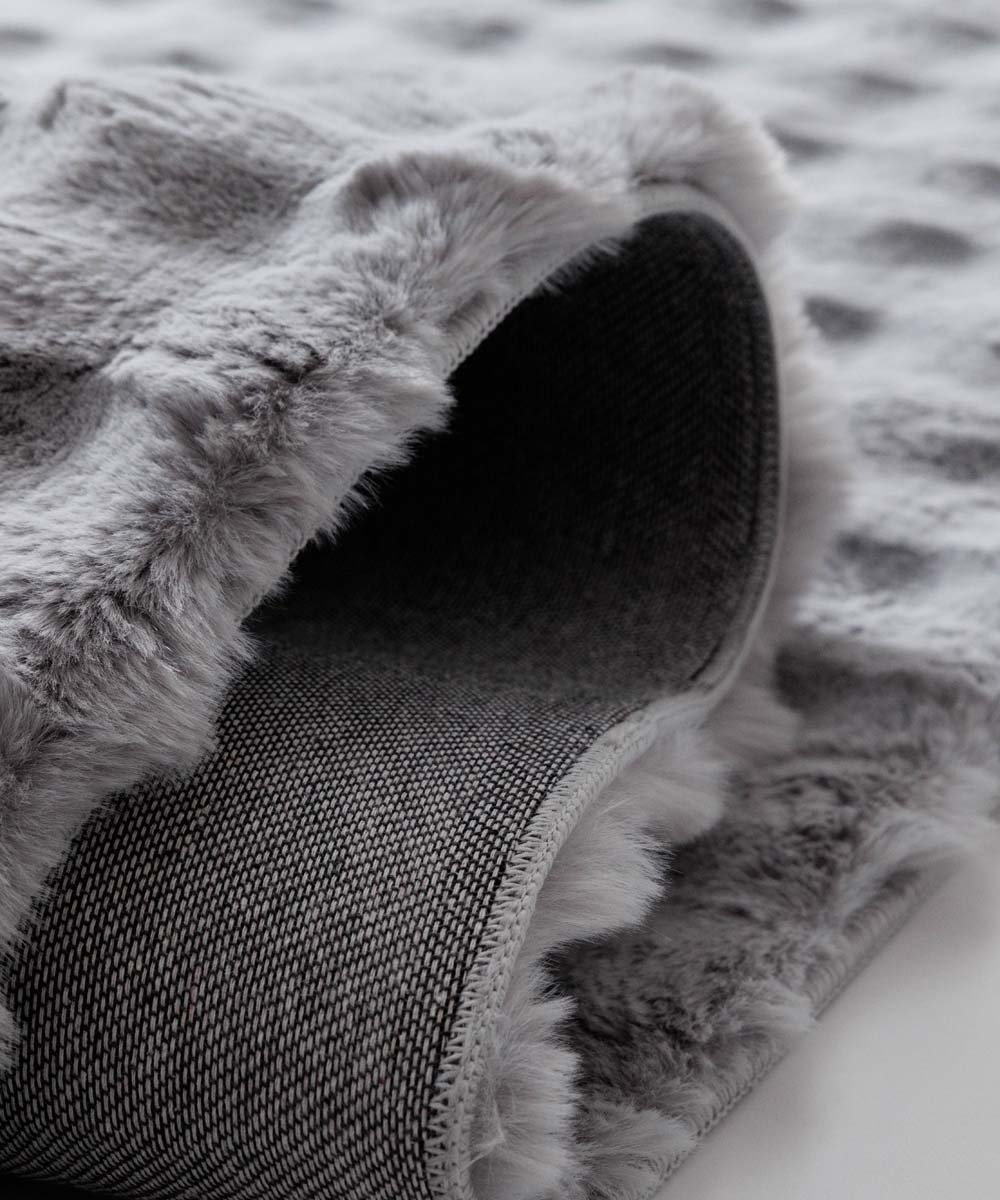 Flauschige Laüfer - Cloud Silber - close up Flauschige Laüfer - Cloud Silber - close up