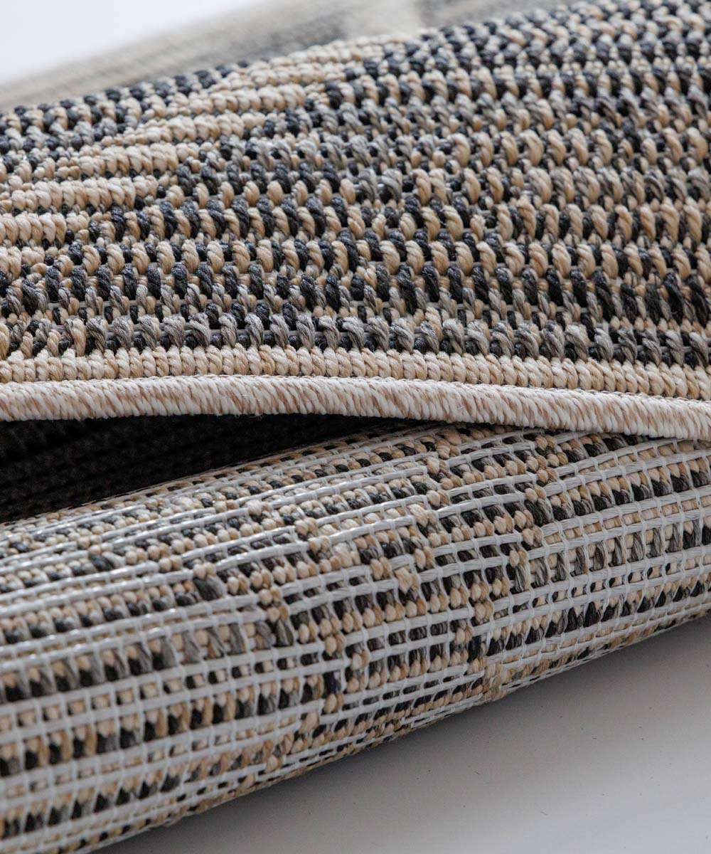 Outdoor Teppich Quadratisch Rautenmuster - Sunny Beige - close up Outdoor Teppich Quadratisch Rautenmuster - Sunny Beige - close up