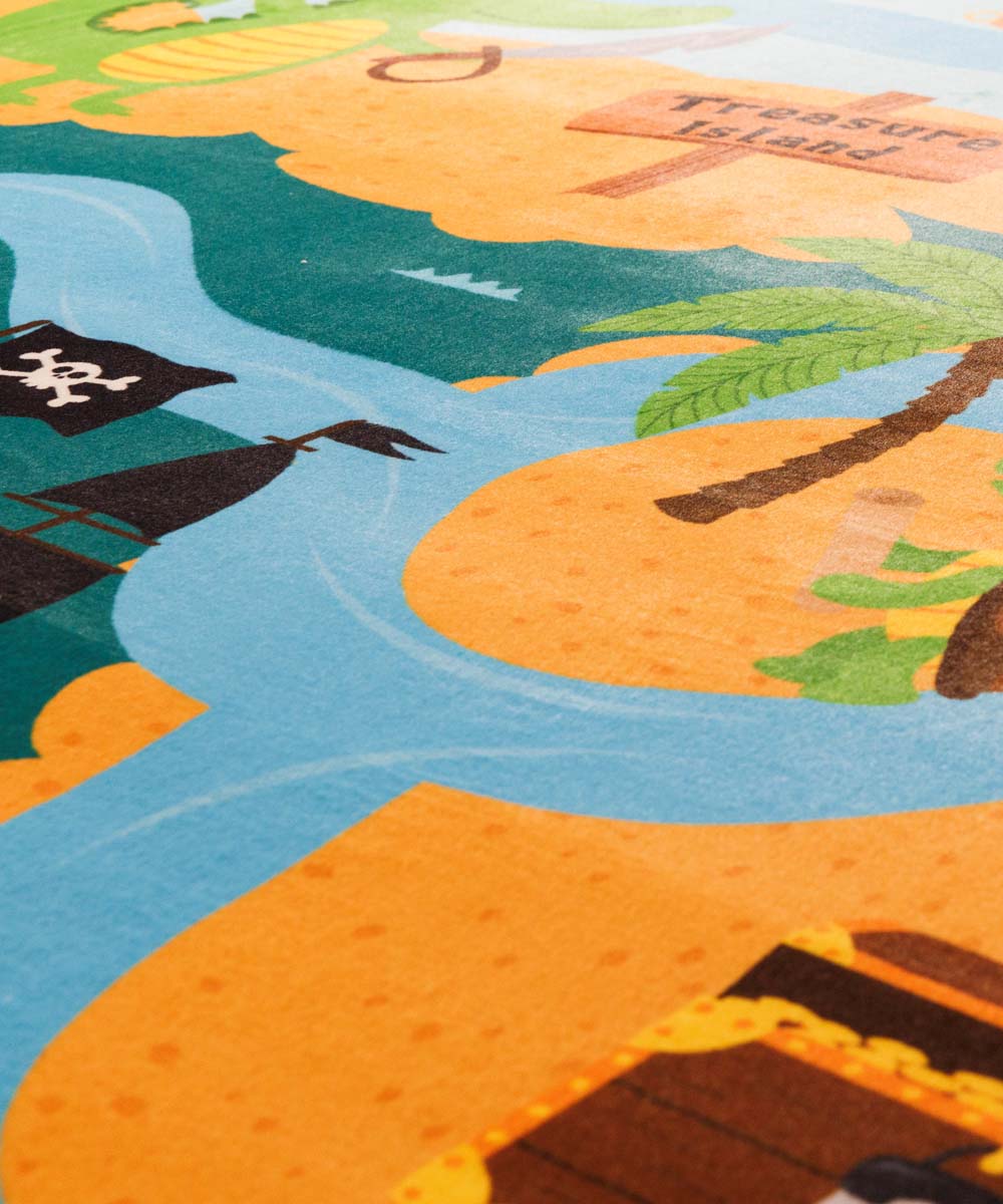 Waschbarer Kinderteppich - Snugway Piraten Bunt - close up Waschbarer Kinderteppich - Snugway Piraten Bunt - close up