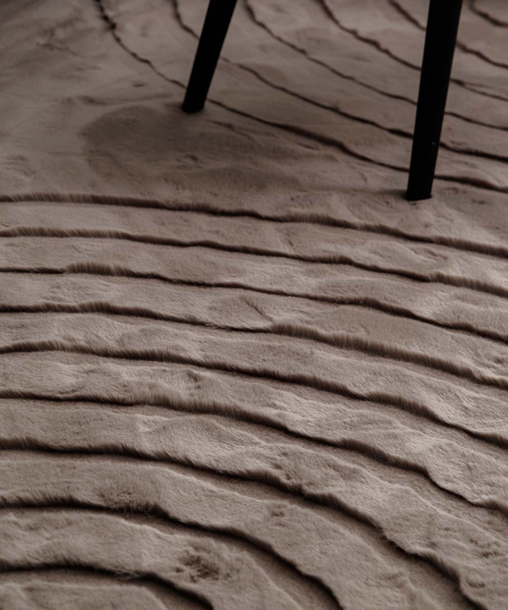 Flauschiger Teppich - Carvy Taupe - close up Flauschiger Teppich - Carvy Taupe - close up