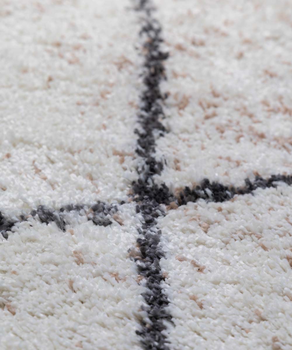 Teppich Rautenmuster Hochflor Artisan - Weiß/Grau - close up Teppich Rautenmuster Hochflor Artisan - Weiß/Grau - close up