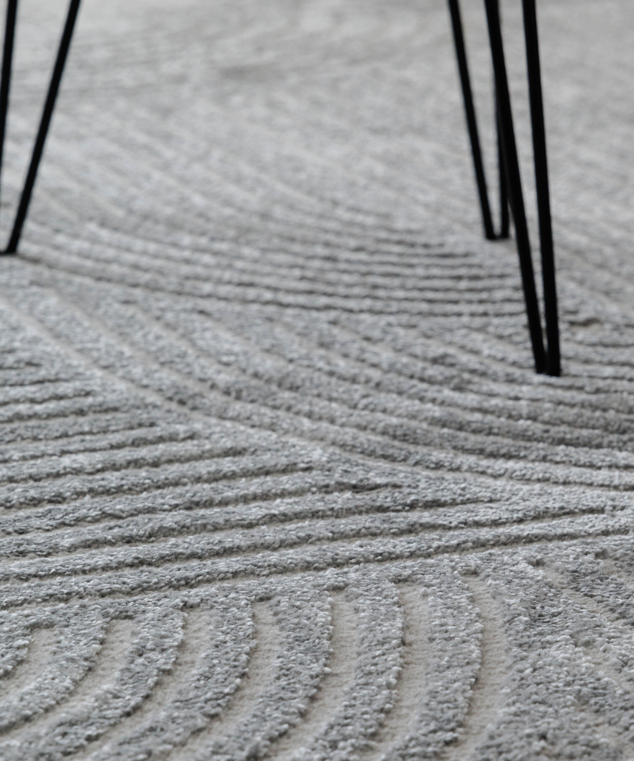 Teppich Skandinavisch - Contour Bend Grau - close up Teppich Skandinavisch - Contour Bend Grau - close up
