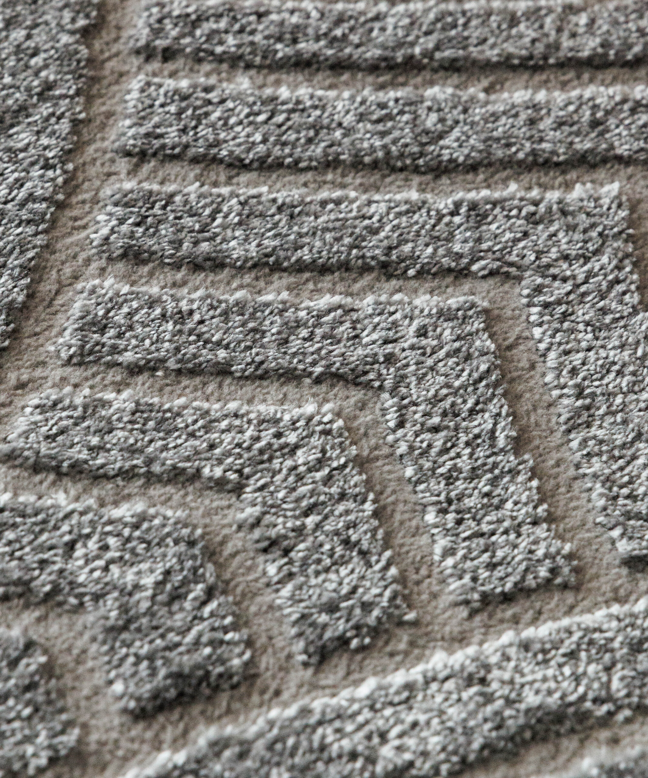 Teppich Skandinavisch - Contour Curve Grau - close up Teppich Skandinavisch - Contour Curve Grau - close up