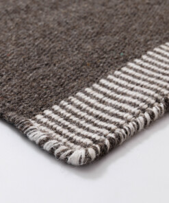 Wollteppich - Grund Taupe - close up, thumbnail Wollteppich - Grund Taupe - close up, thumbnail