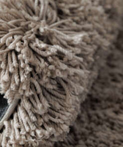 Shaggy Teppich - Sveve Sandfarbe - close up, thumbnail